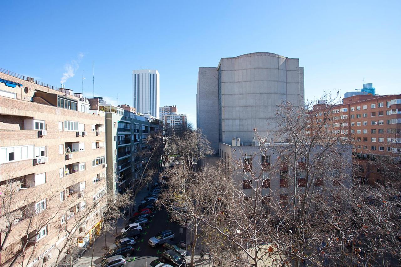 Espahotel Plaza Basilica Madrid Exteriör bild