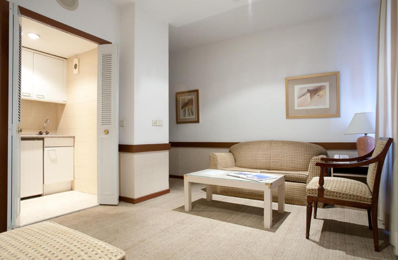Espahotel Plaza Basilica Madrid Exteriör bild